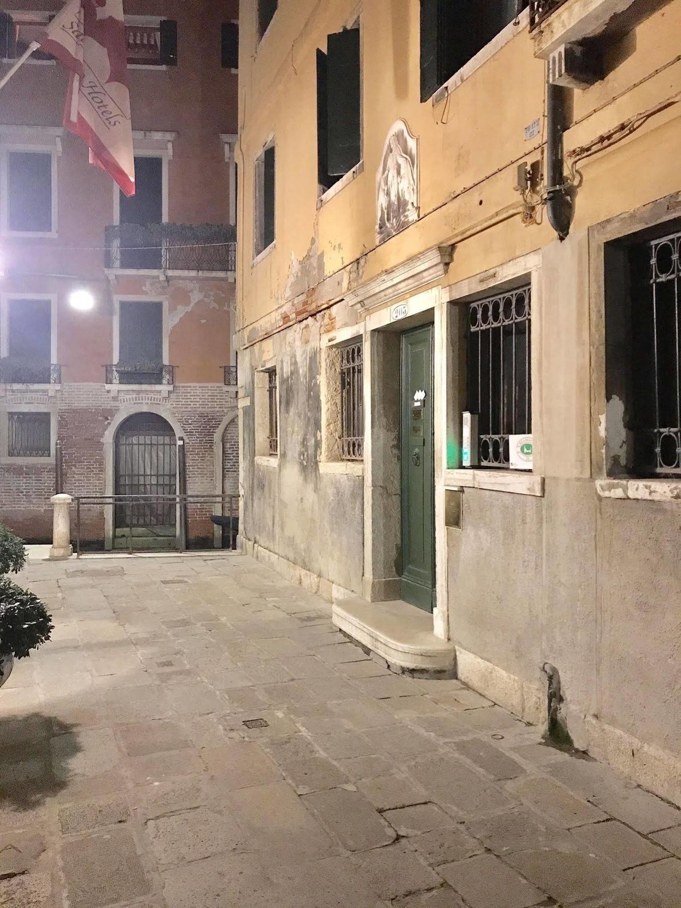 Le Due Corone Bed & Breakfast Venedik Dış mekan fotoğraf