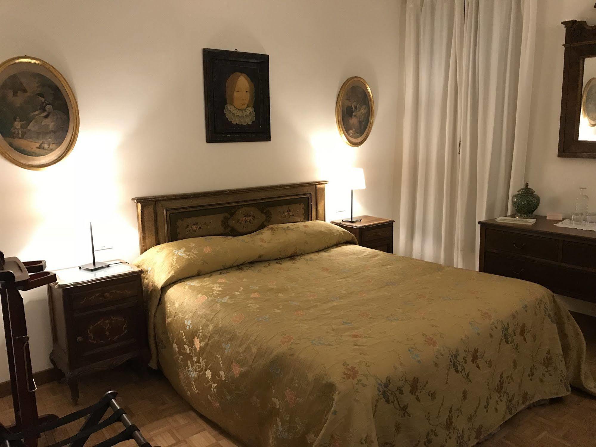 Le Due Corone Bed & Breakfast Venedik Dış mekan fotoğraf