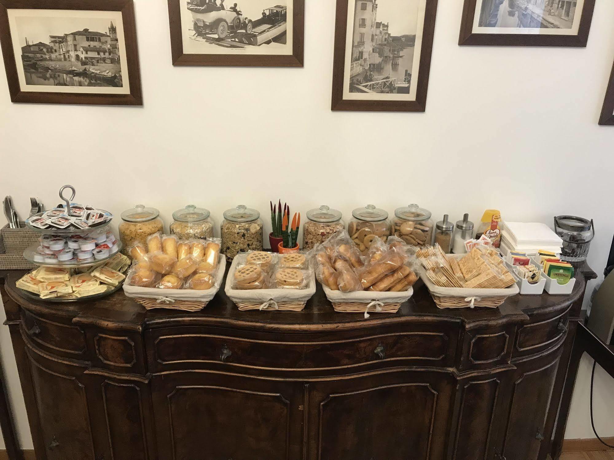 Le Due Corone Bed & Breakfast Venedik Dış mekan fotoğraf